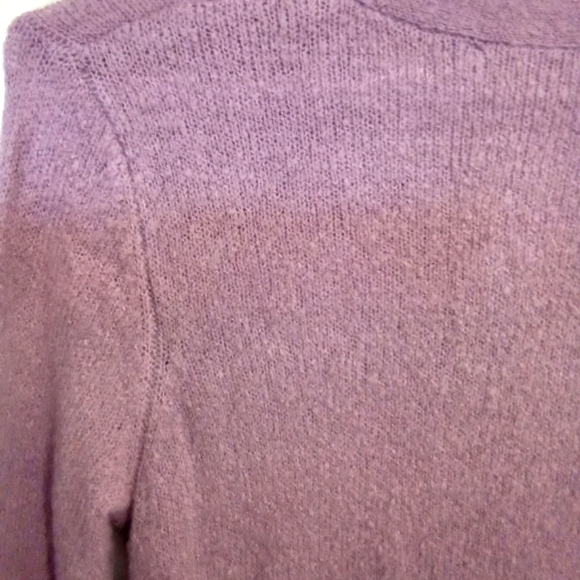 Pretty, Soft, Mauve V Neck Sweater with Flare Sleeves - Picture 14 of 14
